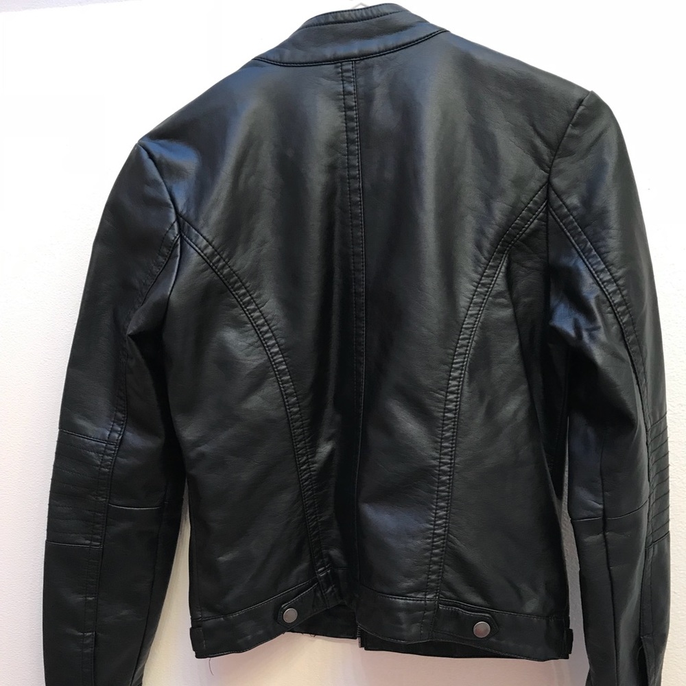 Leather Jacket - Picture 6 of 7